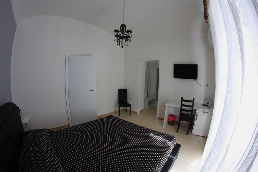 Gualtiero Camere & Suite Caltagirone Eksteriør bilde