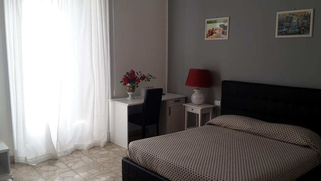 Gualtiero Camere & Suite Caltagirone Eksteriør bilde