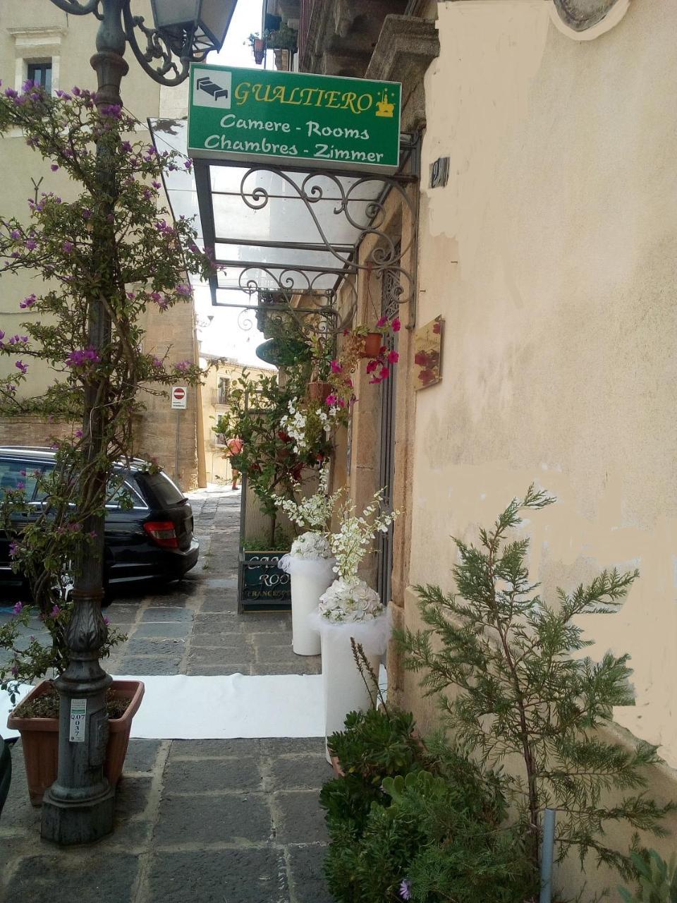 Gualtiero Camere & Suite Caltagirone Eksteriør bilde